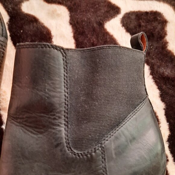 Lucky Brand Black Leather Ankle Boots Booties US Size 7.5 Western Style Pull On - Picture 4 of 12